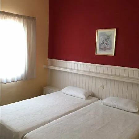 San Valentin & Terraflor Park بلايا ديل إنغلز